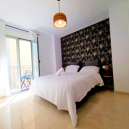 Charlot Center Apartment I Alicante Bagian luar foto